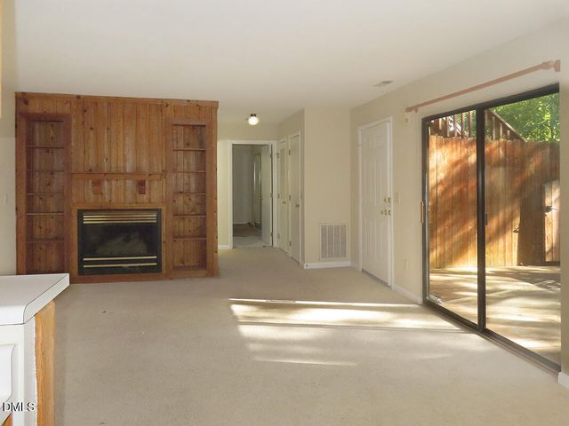 400 Summerwalk Circle, Chapel Hill, NC 27517