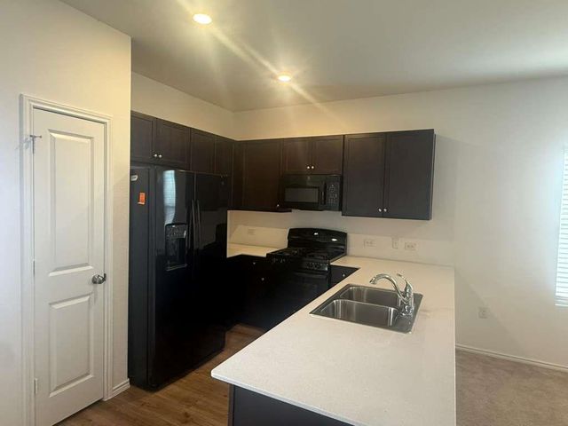 7321 Grenadine Bloom BND, Del Valle, TX 78617