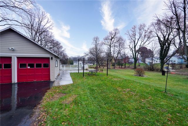 5 Lapham Street, Macedon, NY 14502