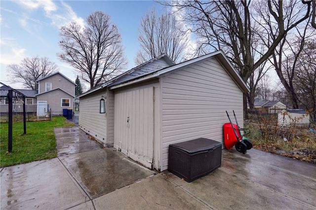 5 Lapham Street, Macedon, NY 14502