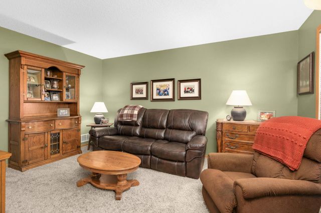 16093 71st Lane NE, Elk River, MN 55330