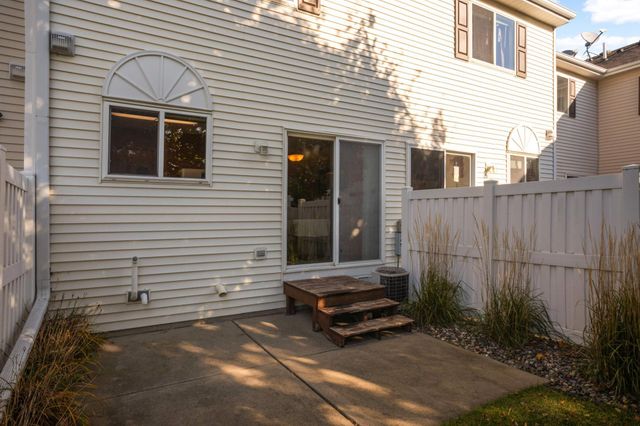 16093 71st Lane NE, Elk River, MN 55330