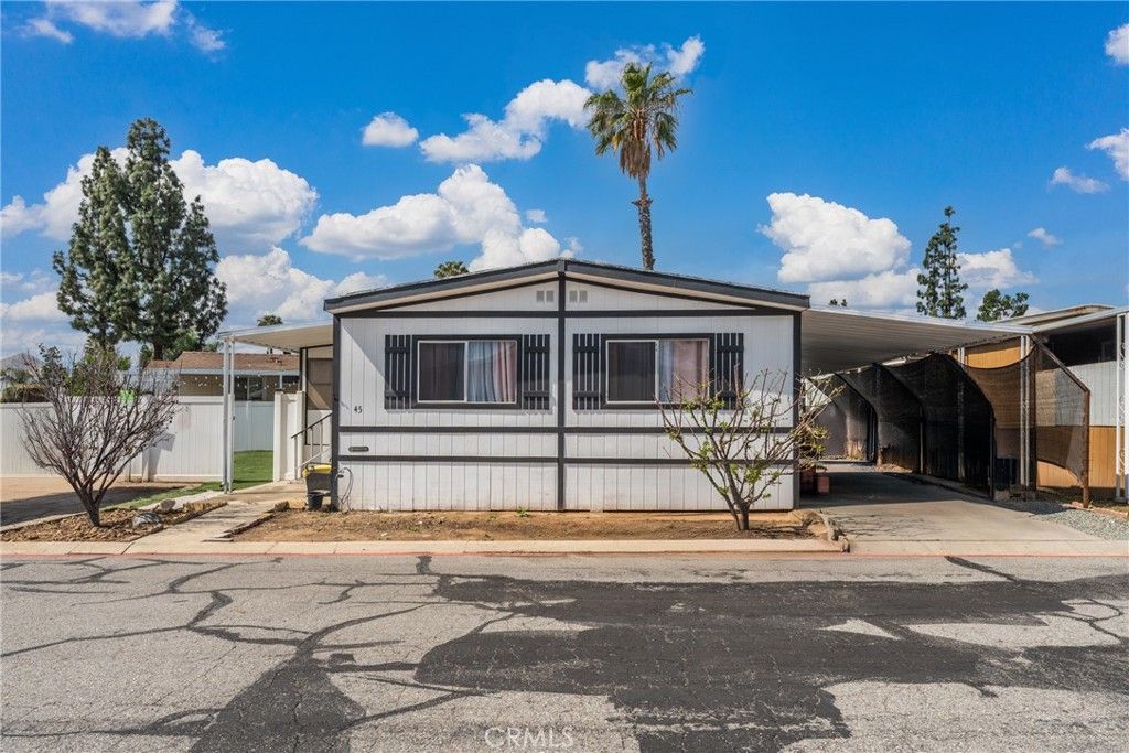 3883 SPC 45 Buchanan Street, Riverside, CA 92503