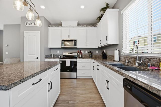 13626 Gray Hawk Way, Valley Center, CA 92082