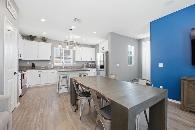 13626 Gray Hawk Way, Valley Center, CA 92082