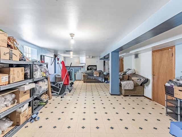 11120 S Ewing Avenue, Chicago, IL 60617