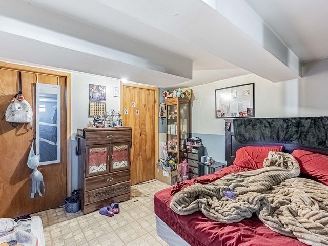 11120 S Ewing Avenue, Chicago, IL 60617