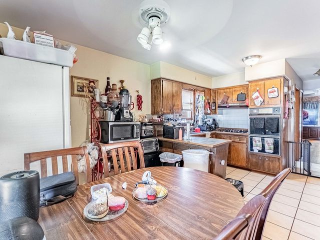 11120 S Ewing Avenue, Chicago, IL 60617