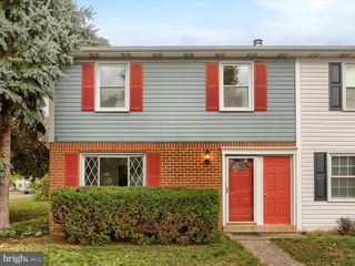 5400-G OXFORD DR, Mechanicsburg, PA 17055