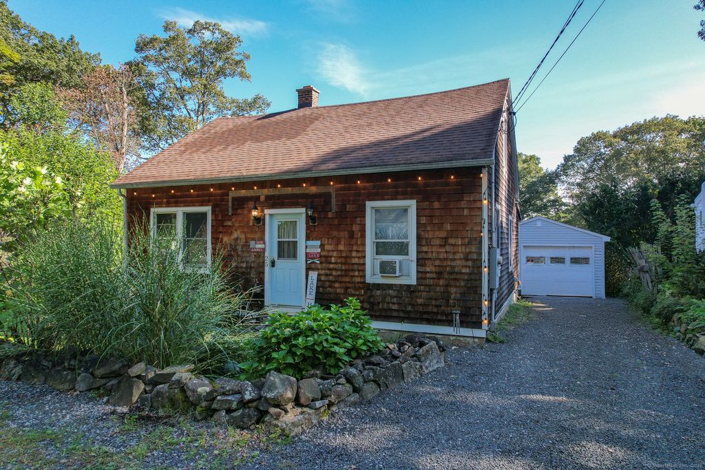25 Iroquois Road, Watertown, CT 06795