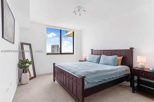 999 SW 1st Ave 1906, Miami, FL 33130