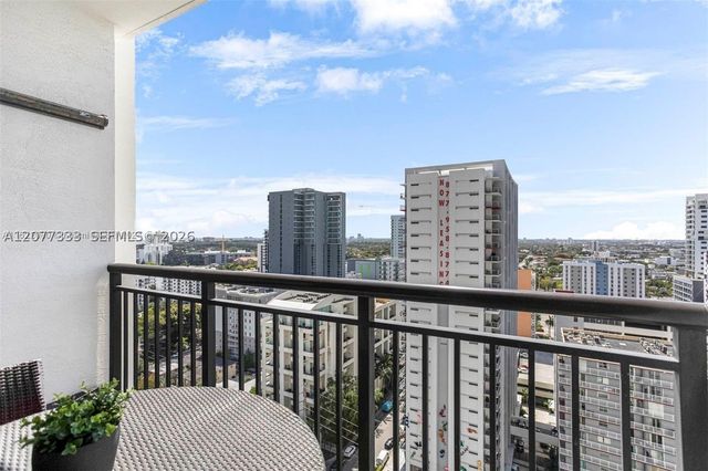 999 SW 1st Ave 1906, Miami, FL 33130