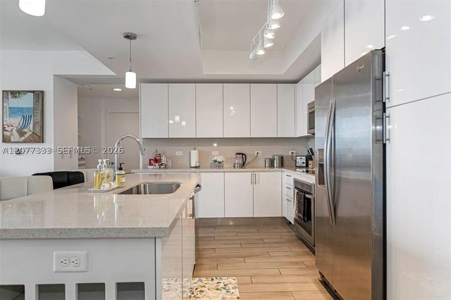 999 SW 1st Ave 1906, Miami, FL 33130