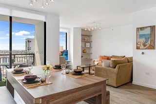 999 SW 1st Ave 1906, Miami, FL 33130