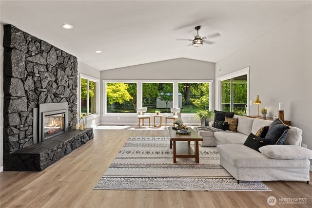 34225 166th Way SE, Auburn, WA 98092