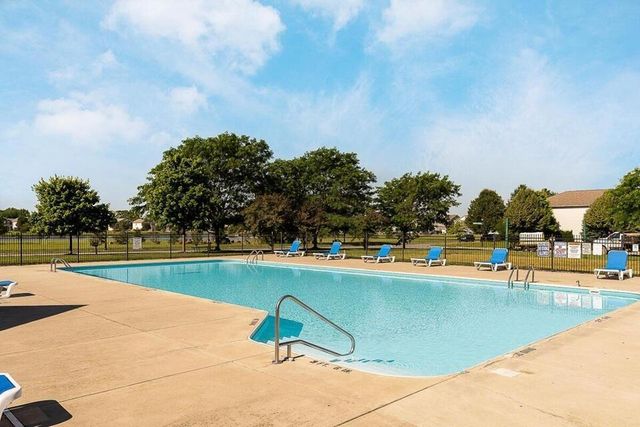 4215 Bowman Meadow Drive, 14, Canal Winchester, OH 43110