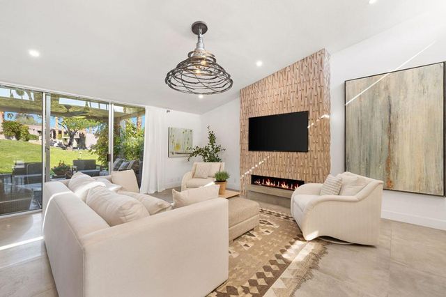 48955 Mariposa Drive, Palm Desert, CA 92260