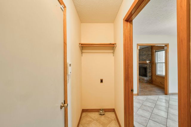 1535 W Deerfield Street, Springfield, MO 65807