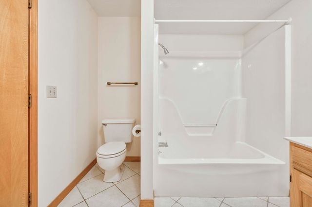 1535 W Deerfield Street, Springfield, MO 65807