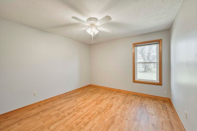 1535 W Deerfield Street, Springfield, MO 65807