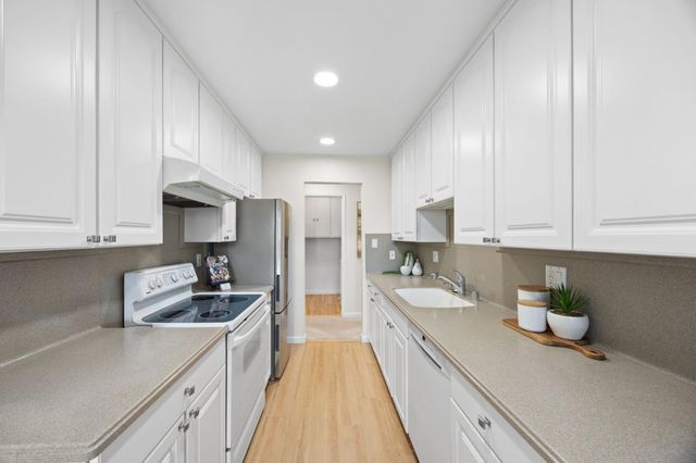 1171 Compass 201, Foster City, CA 94404