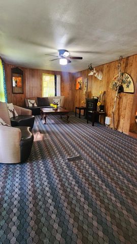 465 Pecan, Onalaska, TX 77360