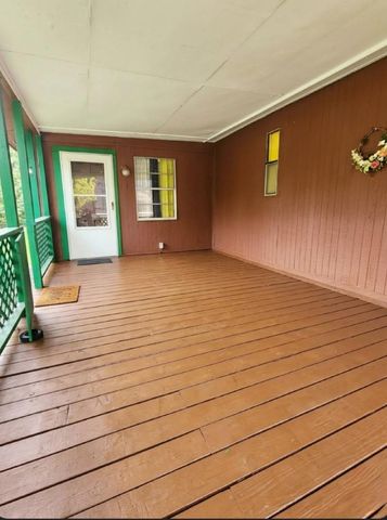 465 Pecan, Onalaska, TX 77360