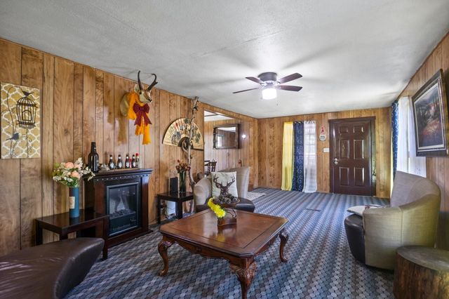 465 Pecan, Onalaska, TX 77360