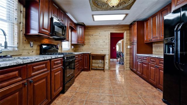 714 29TH STREET W, Bradenton, FL 34205