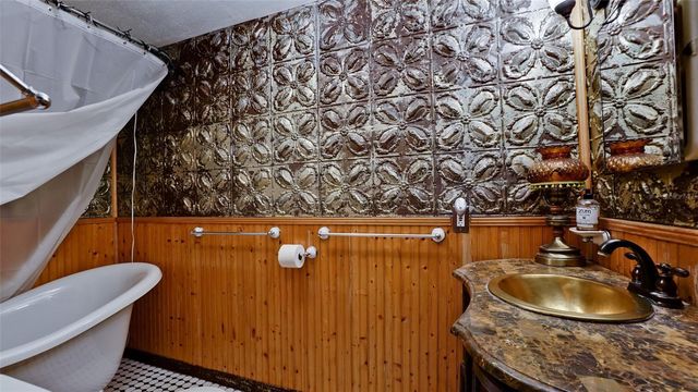 714 29TH STREET W, Bradenton, FL 34205