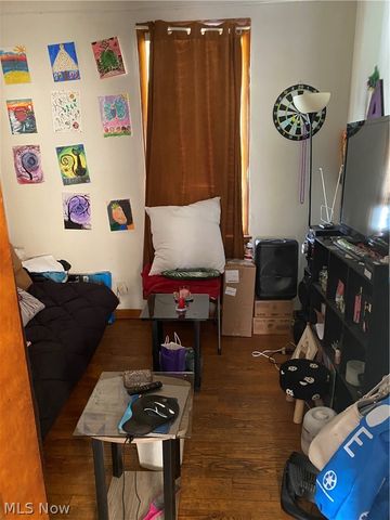 6622 lansing, Cleveland, OH 44105