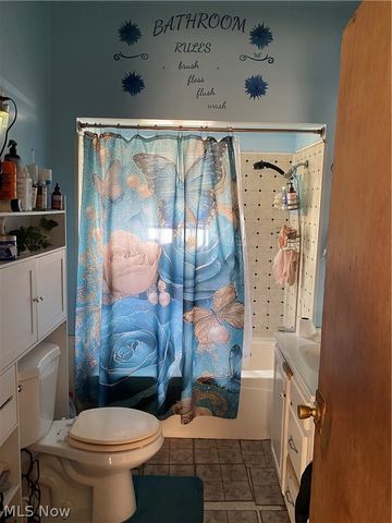 6622 lansing, Cleveland, OH 44105