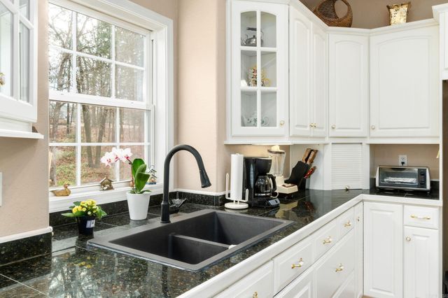 14 Resplandor Lane, Hot Springs Village, AR 71909