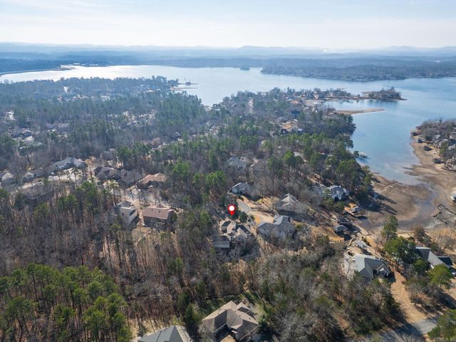 14 Resplandor Lane, Hot Springs Village, AR 71909