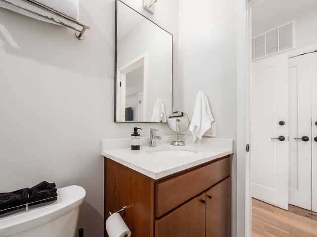 201 E 5th Avenue, 201, Columbus, OH 43201