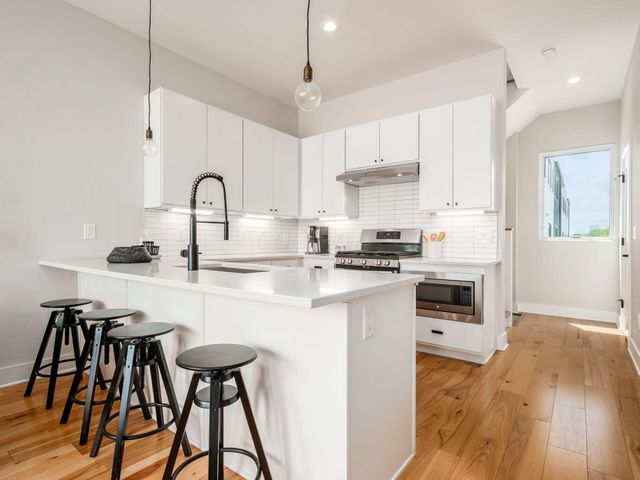 201 E 5th Avenue, 201, Columbus, OH 43201