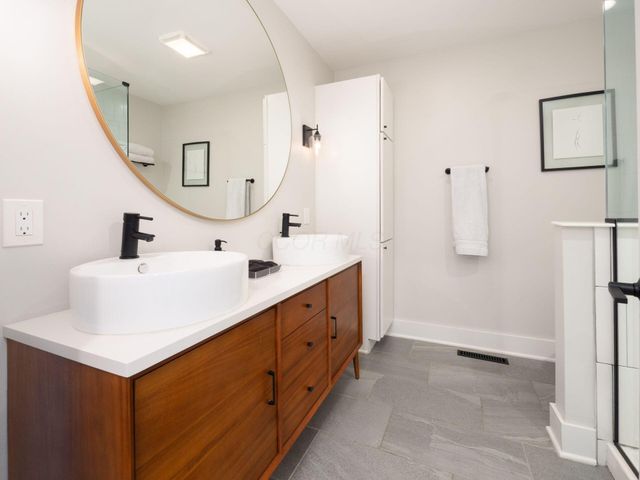 201 E 5th Avenue, 201, Columbus, OH 43201