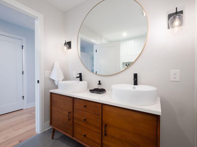 201 E 5th Avenue, 201, Columbus, OH 43201