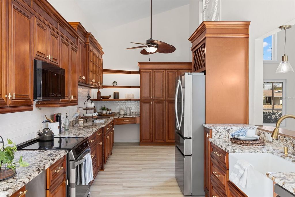 Image 17 of property listing at 2138 BAYOU DRIVE, Holiday, FL 34691