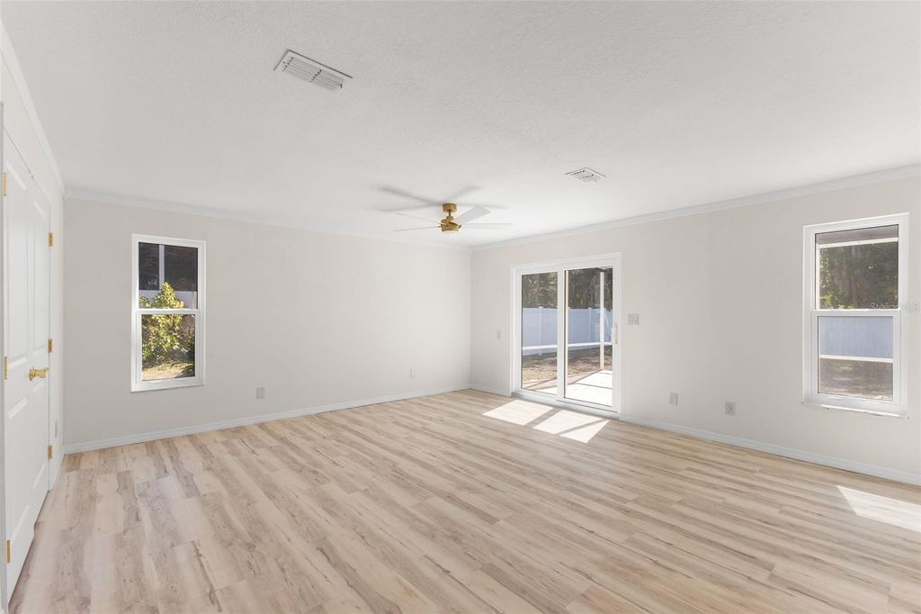 Image 32 of property listing at 2138 BAYOU DRIVE, Holiday, FL 34691