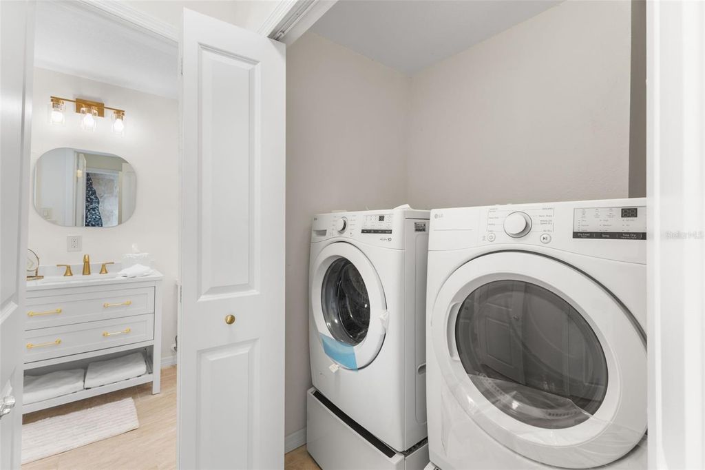 Image 38 of property listing at 2138 BAYOU DRIVE, Holiday, FL 34691