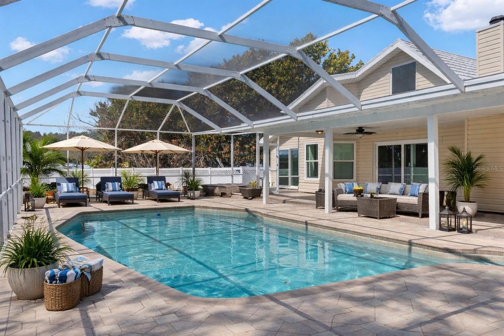 Image 44 of property listing at 2138 BAYOU DRIVE, Holiday, FL 34691