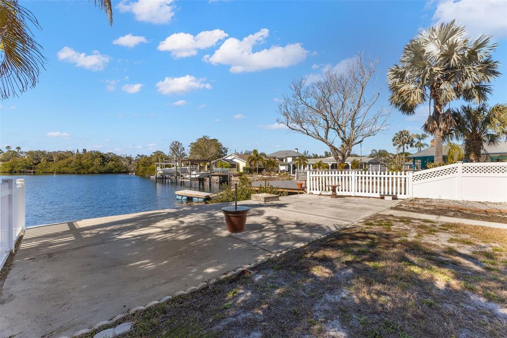 Image 48 of property listing at 2138 BAYOU DRIVE, Holiday, FL 34691