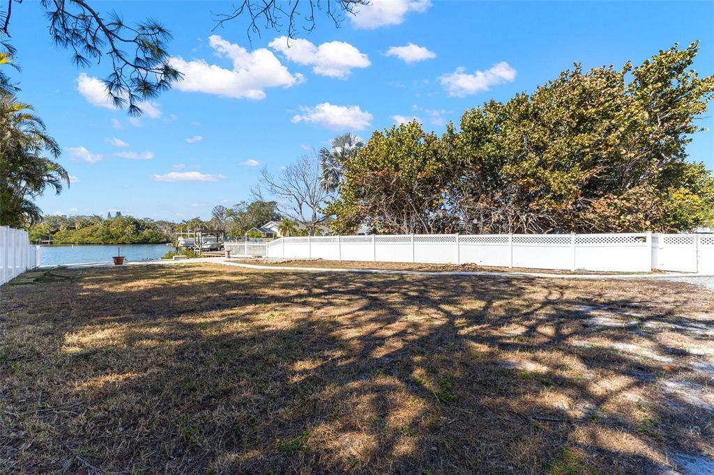 Image 49 of property listing at 2138 BAYOU DRIVE, Holiday, FL 34691