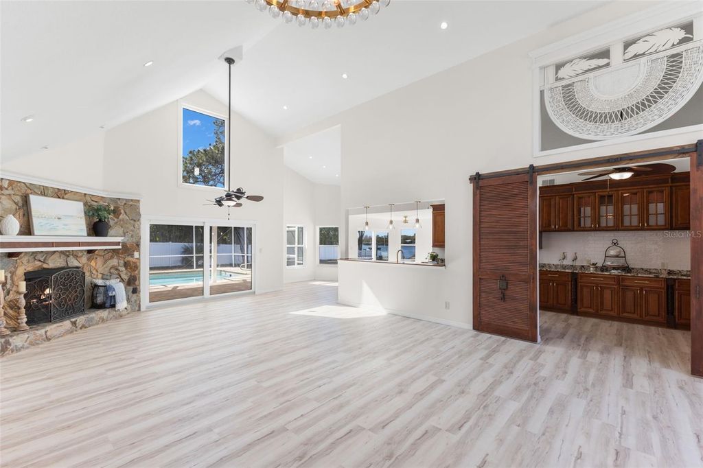 Image 6 of property listing at 2138 BAYOU DRIVE, Holiday, FL 34691