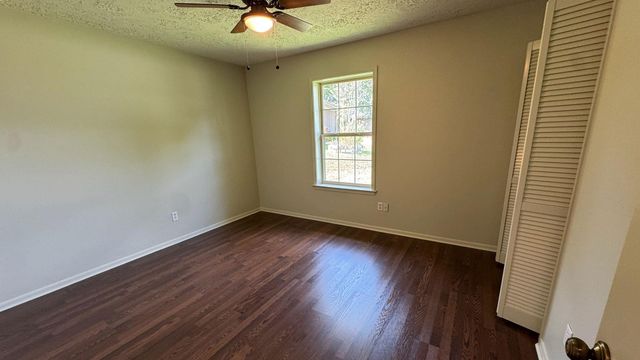 2500 Briarwood Circle, Bryan, TX 77802