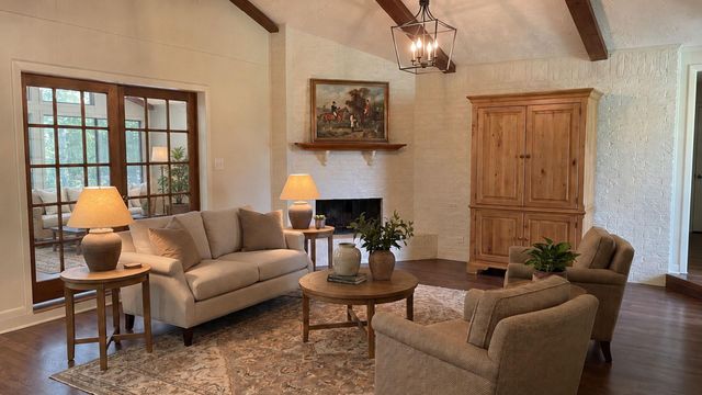 2500 Briarwood Circle, Bryan, TX 77802