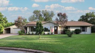 2500 Briarwood Circle, Bryan, TX 77802