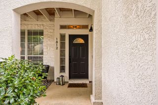 1812 Village Oak CT, Austin, TX 78704