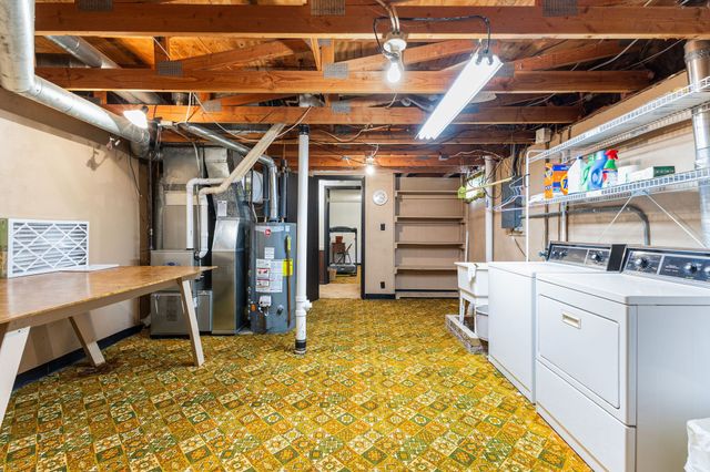 406 15th Street SE, Altoona, IA 50009